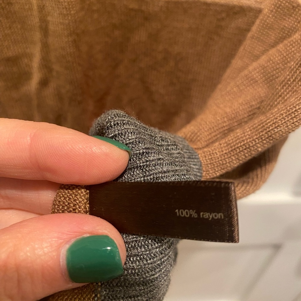 The Limited knit sweater with block coloring - Picture 5 of 5